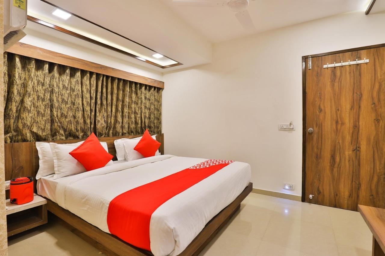 Oyo 24950 Hotel Shree Balaji Residency Ахмедабад Екстер'єр фото