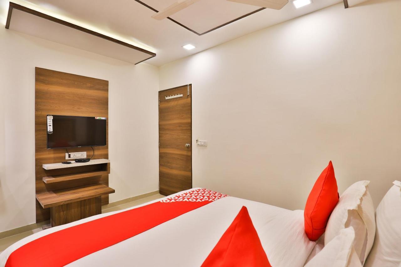 Oyo 24950 Hotel Shree Balaji Residency Ахмедабад Екстер'єр фото